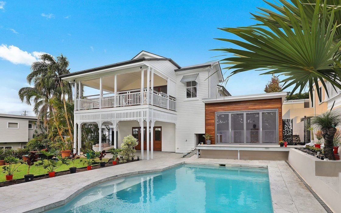 House in 2816 E 14th St Epicene