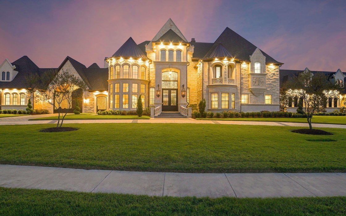 House in 2816 E 14th St Epicene